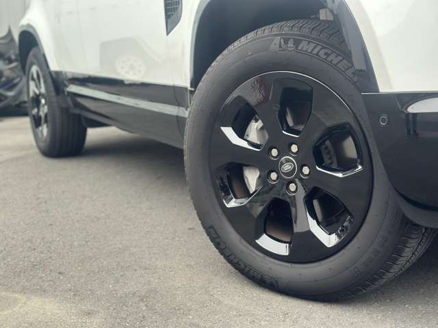 ランドローバー ディフェンダー １１０ Ｘダイナミック ＨＳＥ ３．０Ｌ Ｄ３００ ディーゼルターボ ４ＷＤ R5年 () 99