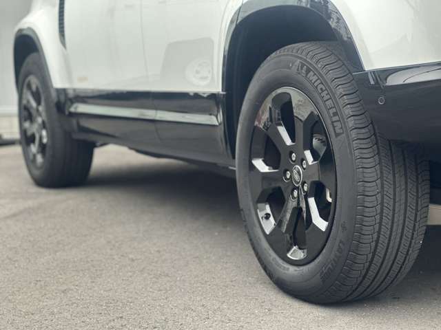 ランドローバー ディフェンダー １１０ Ｘダイナミック ＨＳＥ ３．０Ｌ Ｄ３００ ディーゼルターボ ４ＷＤ R5年 () 99