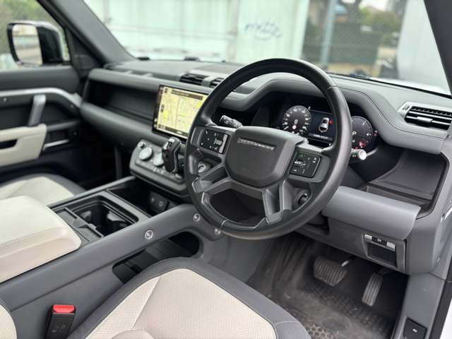 ランドローバー ディフェンダー １１０ Ｘダイナミック ＨＳＥ ３．０Ｌ Ｄ３００ ディーゼルターボ ４ＷＤ R5年 () 99