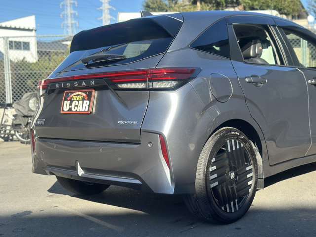 日産 ノートオーラ １．２ Ｇ レザーエディション R7年 () 99