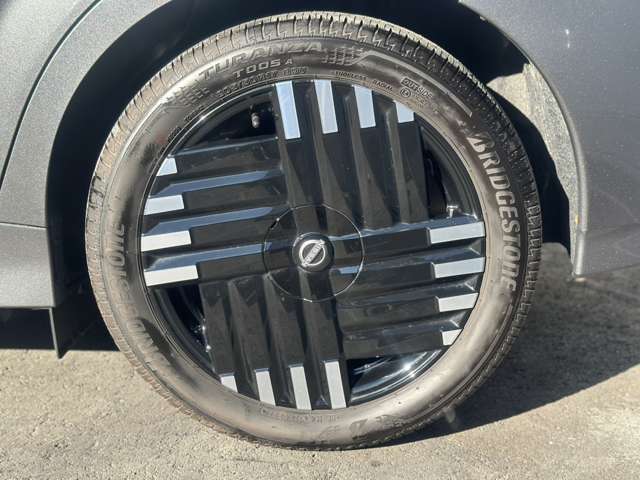 日産 ノートオーラ １．２ Ｇ レザーエディション R7年 () 99