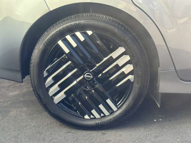 日産 ノートオーラ １．２ Ｇ レザーエディション R7年 () 99