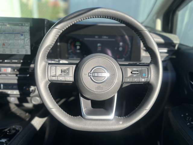 日産 ノートオーラ １．２ Ｇ レザーエディション R7年 () 99