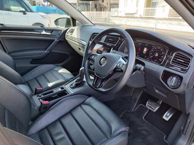 フォルクスワーゲン ゴルフ ＴＤＩ ハイライン マイスター ディーゼルターボ R2年 () 99