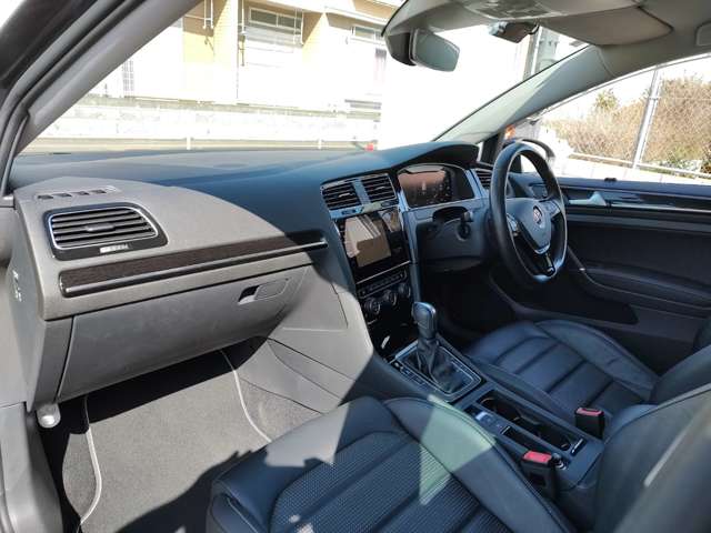 フォルクスワーゲン ゴルフ ＴＤＩ ハイライン マイスター ディーゼルターボ R2年 () 99