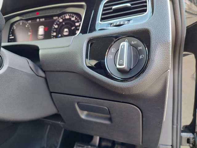 フォルクスワーゲン ゴルフ ＴＤＩ ハイライン マイスター ディーゼルターボ R2年 () 99