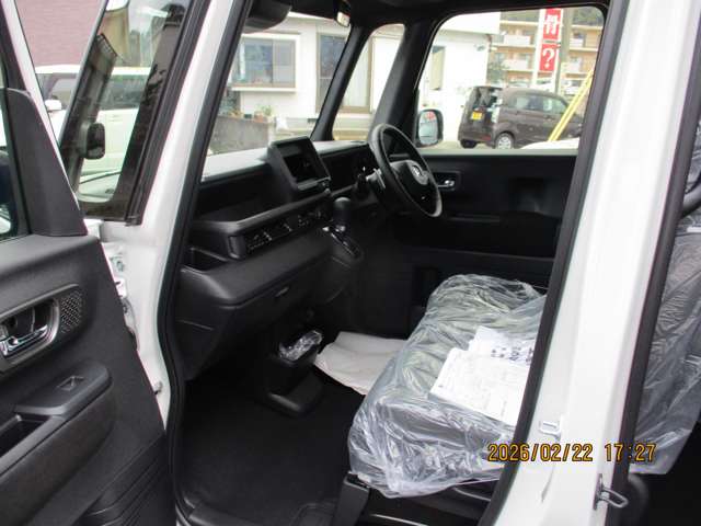 ホンダ Ｎ　ＢＯＸ カスタム ６６０ ターボ R8年 (九州・沖縄) 99