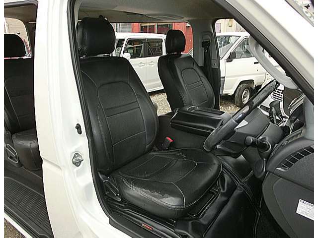 トヨタ ハイエースバン ３．０ スーパーＧＬ ロング ディーゼルターボ H26年 (近畿) 99