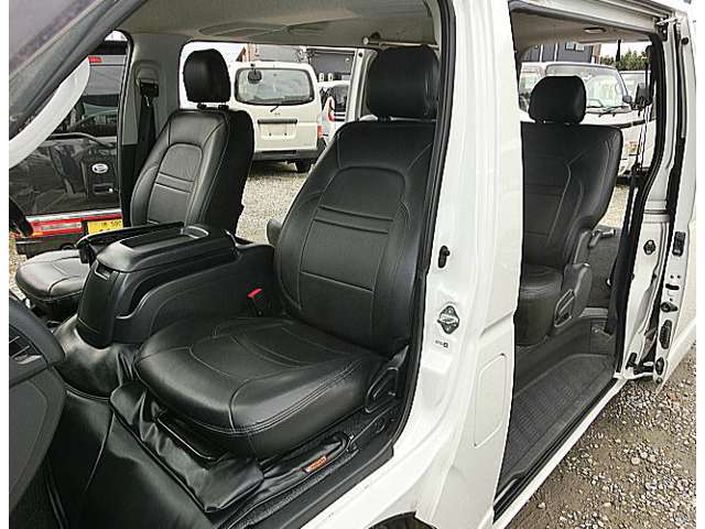 トヨタ ハイエースバン ３．０ スーパーＧＬ ロング ディーゼルターボ H26年 (近畿) 99