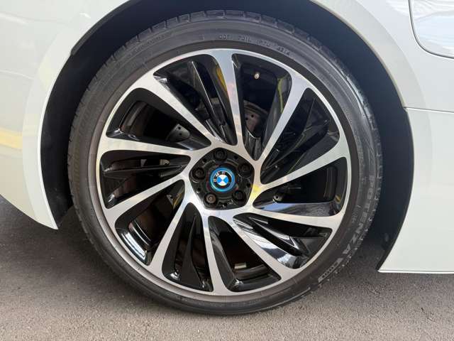 ＢＭＷ ｉ８ ベースモデル H27年 (東海) 99