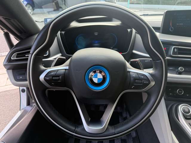 ＢＭＷ ｉ８ ベースモデル H27年 (東海) 99