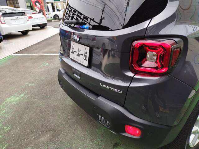 ジープ レネゲード リミテッド ４ＸＥ ４ＷＤ R5年 (近畿) 99