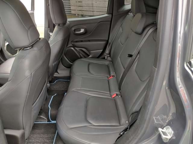 ジープ レネゲード リミテッド ４ＸＥ ４ＷＤ R5年 (近畿) 99