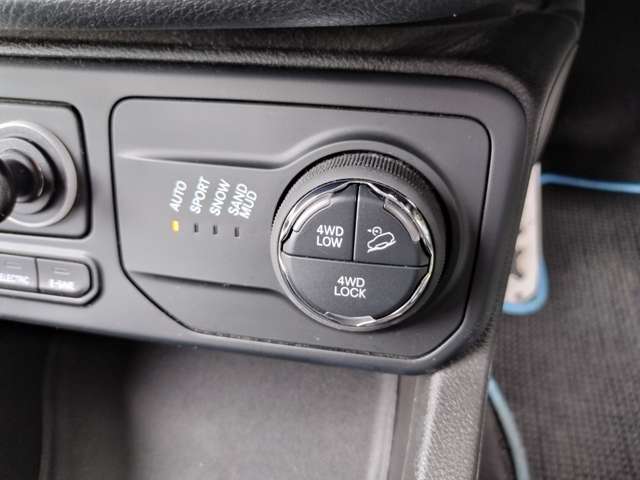 ジープ レネゲード リミテッド ４ＸＥ ４ＷＤ R5年 (近畿) 99