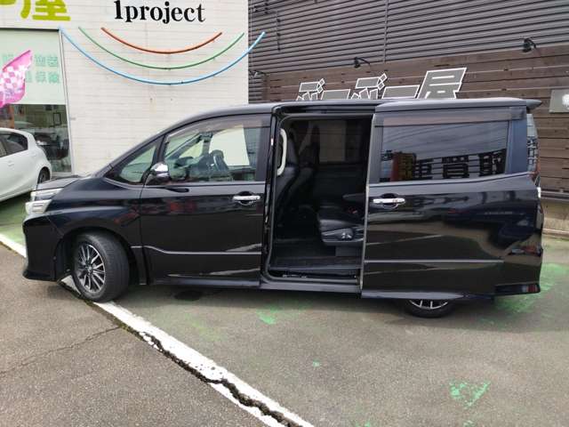 トヨタ ヴォクシー ２．０ ＺＳ 煌 H27年 (近畿) 99