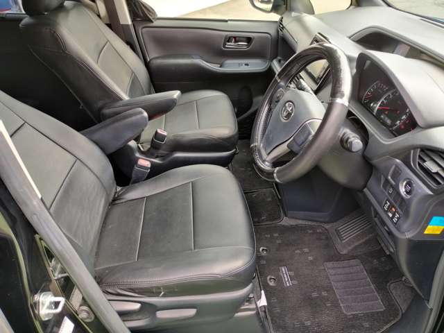 トヨタ ヴォクシー ２．０ ＺＳ 煌 H27年 (近畿) 99