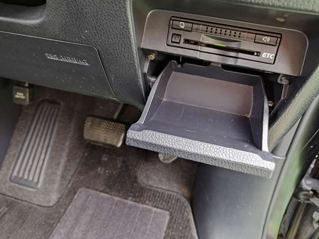 トヨタ ヴォクシー ２．０ ＺＳ 煌 H27年 (近畿) 99