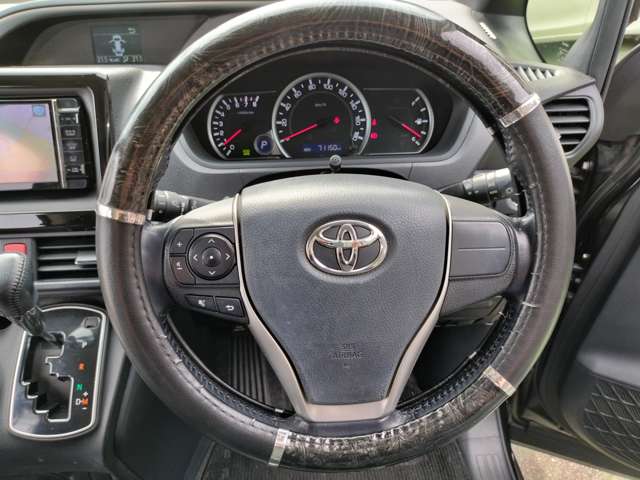 トヨタ ヴォクシー ２．０ ＺＳ 煌 H27年 (近畿) 99