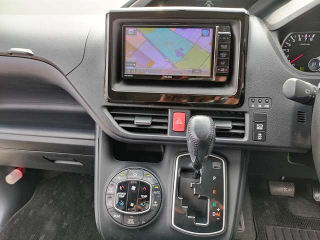 トヨタ ヴォクシー ２．０ ＺＳ 煌 H27年 (近畿) 99