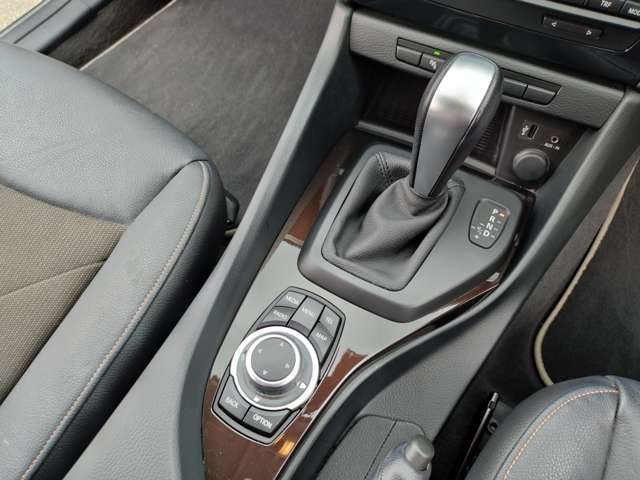 ＢＭＷ Ｘ１ Ｓドライブ １８Ｉ Ｘライン H27年 (近畿) 99