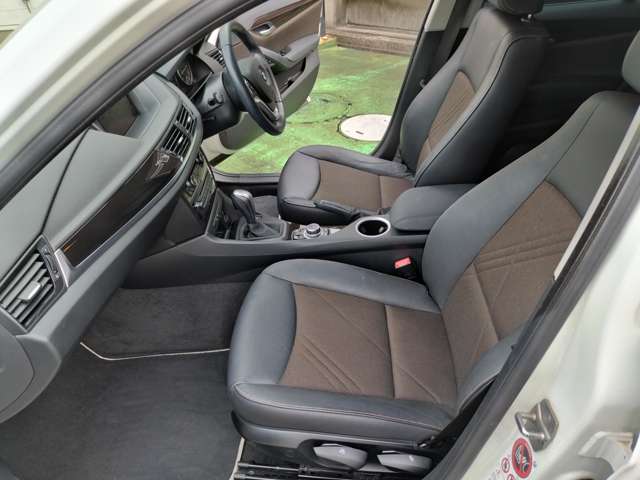 ＢＭＷ Ｘ１ Ｓドライブ １８Ｉ Ｘライン H27年 (近畿) 99