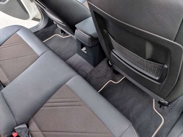 ＢＭＷ Ｘ１ Ｓドライブ １８Ｉ Ｘライン H27年 (近畿) 99