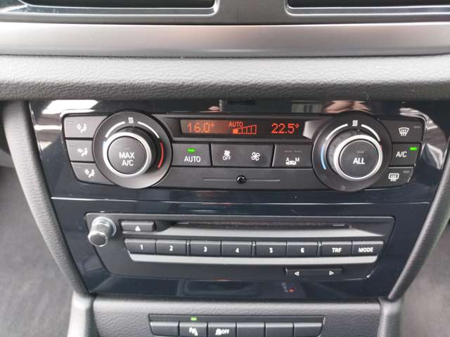 ＢＭＷ Ｘ１ Ｓドライブ １８Ｉ Ｘライン H27年 (近畿) 99
