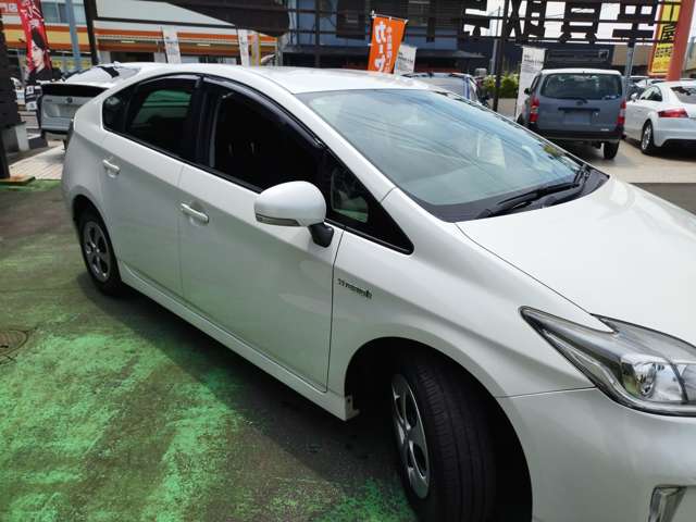 トヨタ プリウス １．８ Ｓ H27年 (近畿) 99