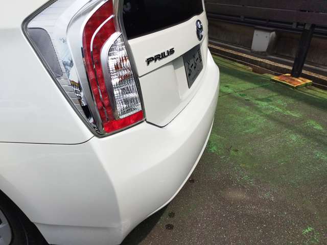 トヨタ プリウス １．８ Ｓ H27年 (近畿) 99