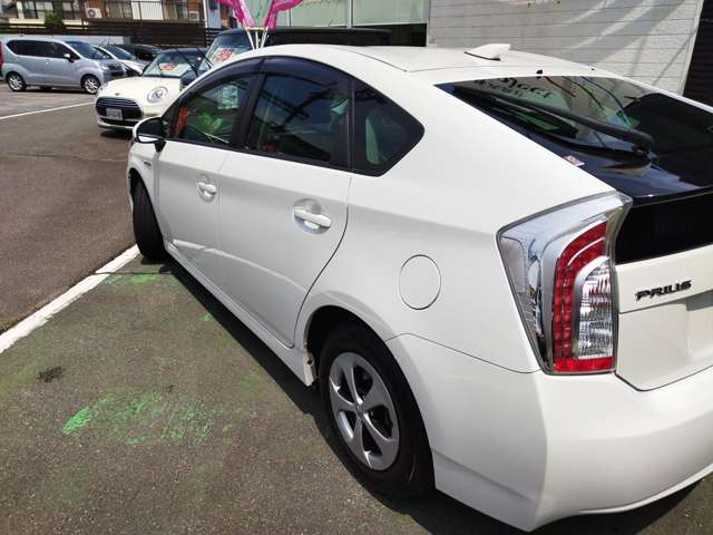 トヨタ プリウス １．８ Ｓ H27年 (近畿) 99