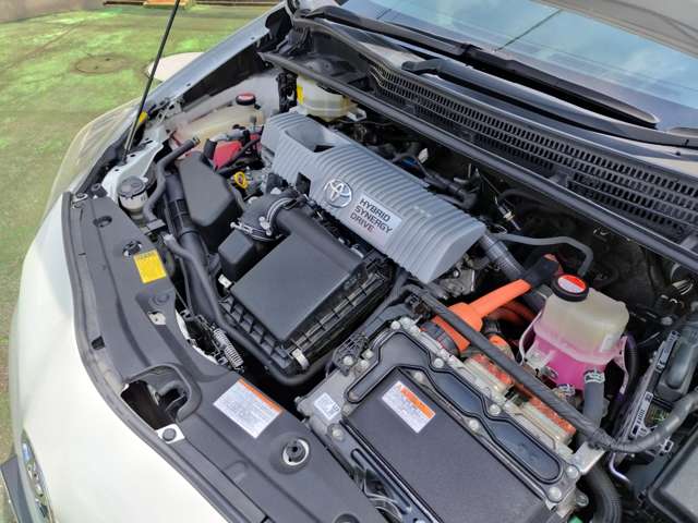 トヨタ プリウス １．８ Ｓ H27年 (近畿) 99