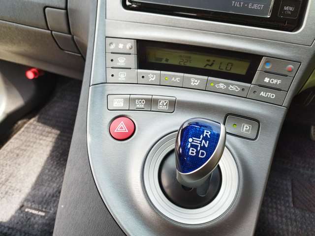 トヨタ プリウス １．８ Ｓ H27年 (近畿) 99
