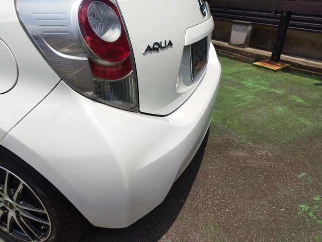 トヨタ アクア １．５ Ｇ ブラックソフトレザーセレクション H25年 (近畿) 99