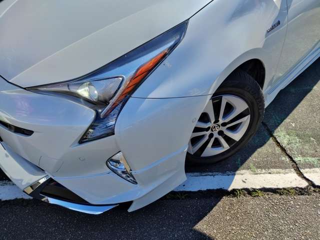 トヨタ プリウス １．８ Ｓ セーフティ プラス H29年 (近畿) 99