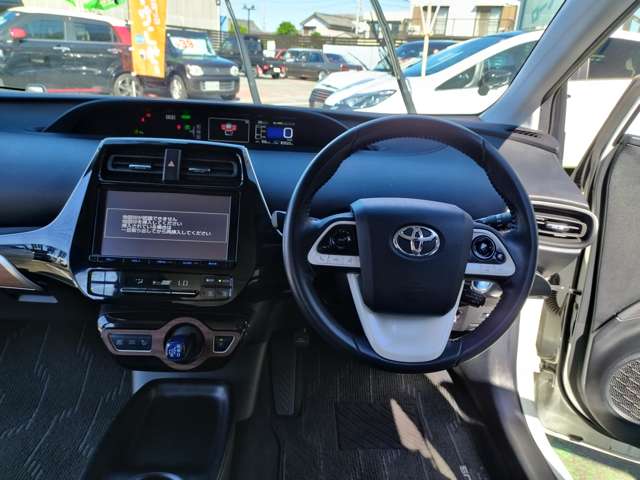 トヨタ プリウス １．８ Ｓ セーフティ プラス H29年 (近畿) 99