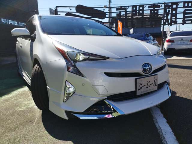 トヨタ プリウス １．８ Ｓ セーフティ プラス H29年 (近畿) 99