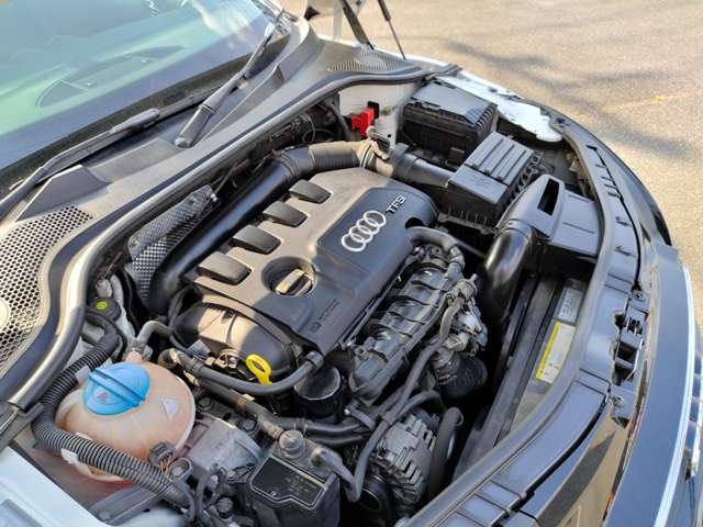 アウディ ＴＴ クーペ　１．８　ＴＦＳＩ H26年 (近畿) 99