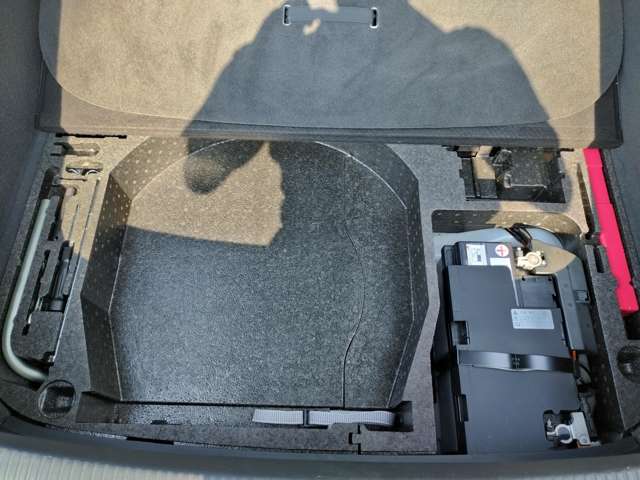 アウディ ＴＴ クーペ　１．８　ＴＦＳＩ H26年 (近畿) 99