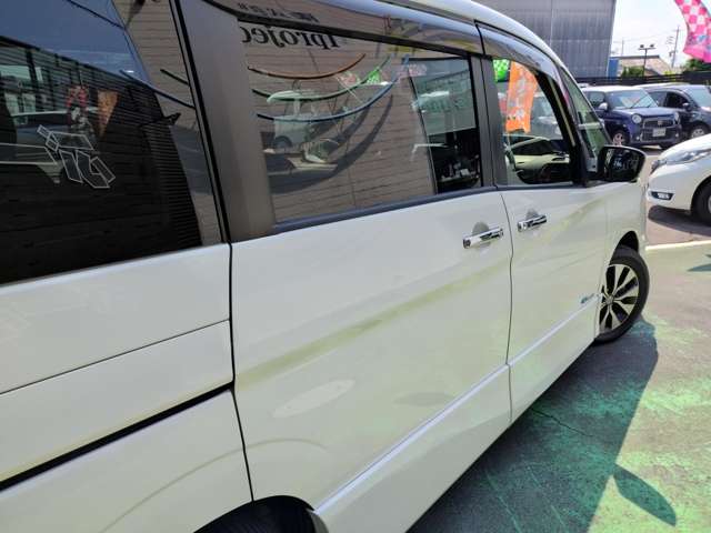 日産 セレナ ２．０ ハイウェイスターＧ H28年 (近畿) 99