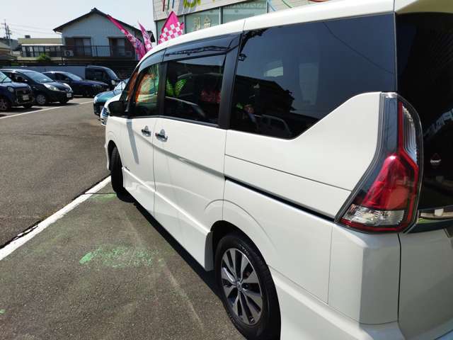 日産 セレナ ２．０ ハイウェイスターＧ H28年 (近畿) 99