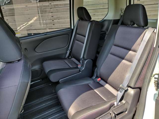 日産 セレナ ２．０ ハイウェイスターＧ H28年 (近畿) 99