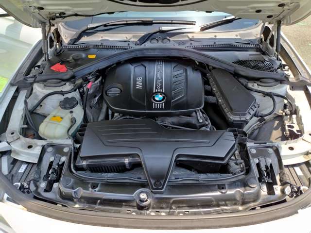 ＢＭＷ ３シリーズ ３２０ｄ H26年 (近畿) 99