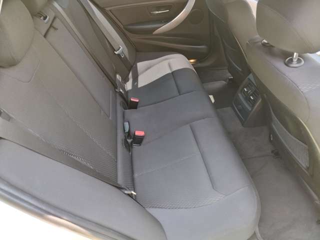 ＢＭＷ ３シリーズ ３２０ｄ H26年 (近畿) 99