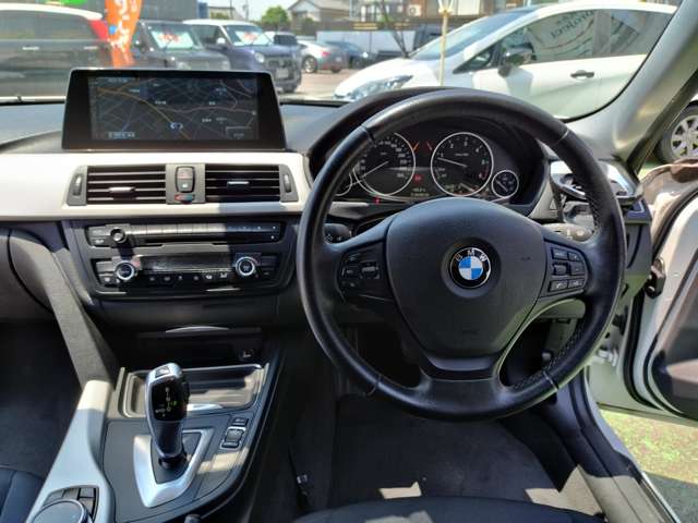 ＢＭＷ ３シリーズ ３２０ｄ H26年 (近畿) 99