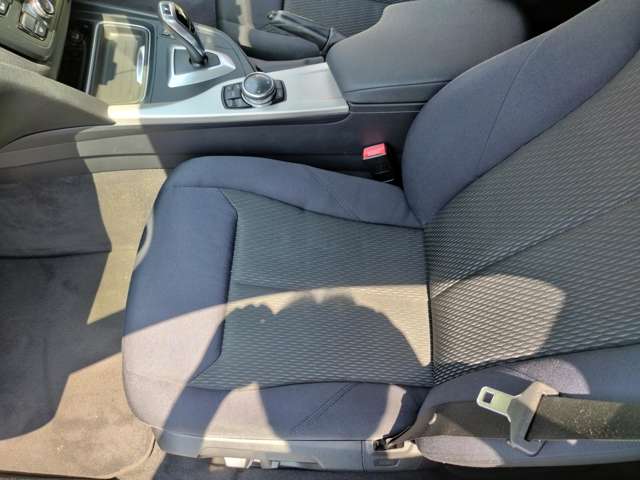 ＢＭＷ ３シリーズ ３２０ｄ H26年 (近畿) 99