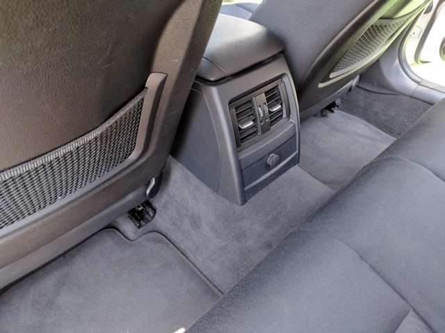 ＢＭＷ ３シリーズ ３２０ｄ H26年 (近畿) 99