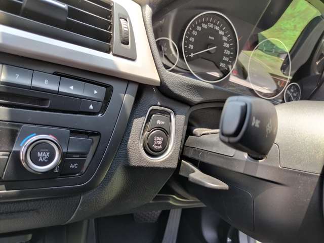 ＢＭＷ ３シリーズ ３２０ｄ H26年 (近畿) 99