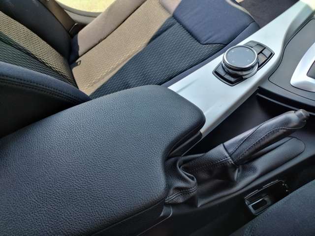 ＢＭＷ ３シリーズ ３２０ｄ H26年 (近畿) 99