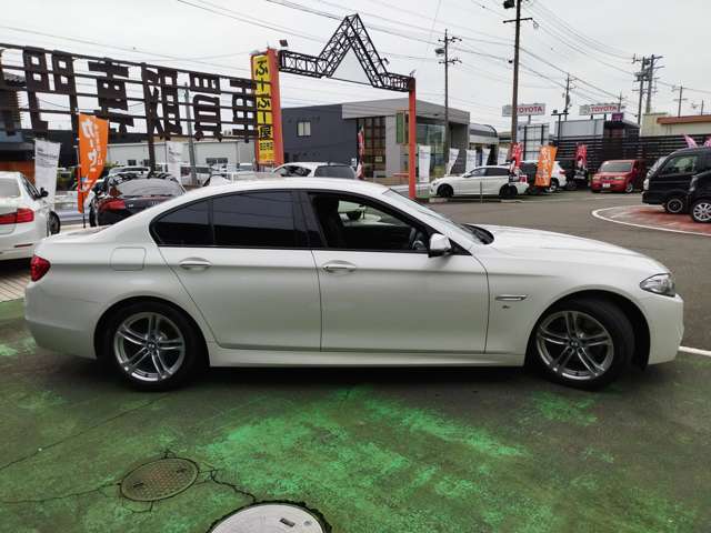 ＢＭＷ ５シリーズ ５２３Ｄ Ｍスポーツ ディーゼルターボ H26年 (近畿) 99