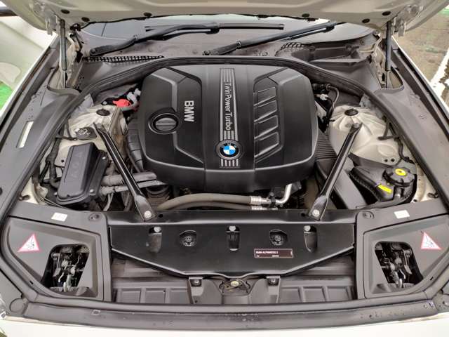 ＢＭＷ ５シリーズ ５２３Ｄ Ｍスポーツ ディーゼルターボ H26年 (近畿) 99